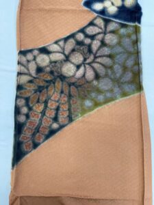 袖をほどきましたがスジが出てしまいますので、スジ消しをします。